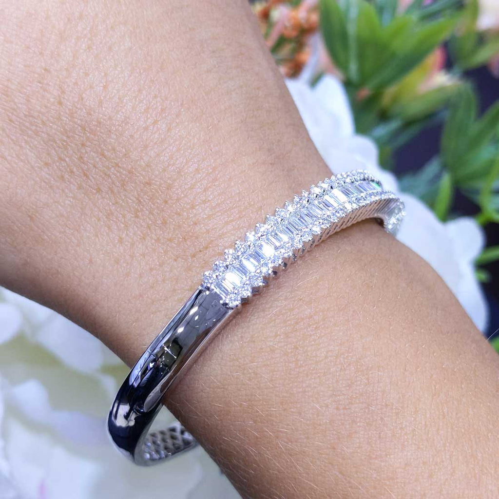 2.90CT Round & Baguette Diamond Bangle PJB52864A