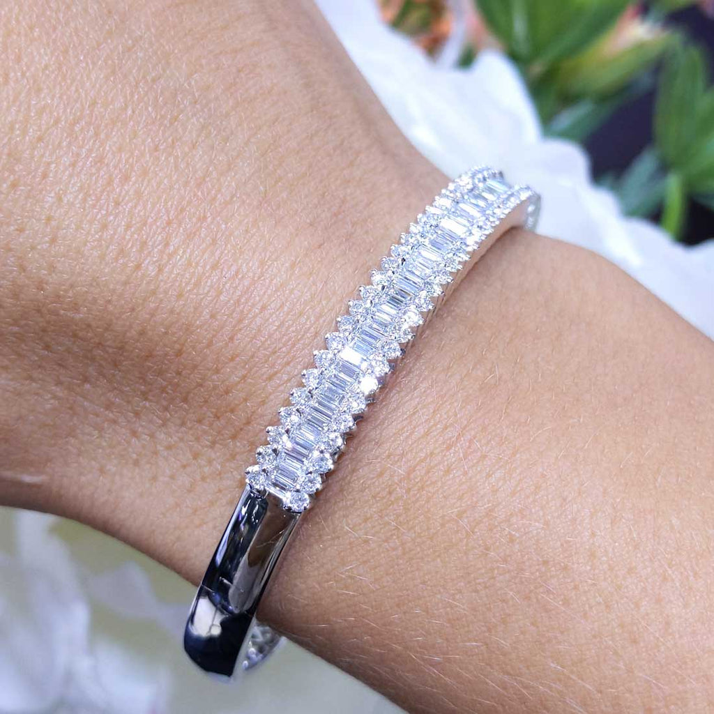 2.90CT Round & Baguette Diamond Bangle PJB52864A