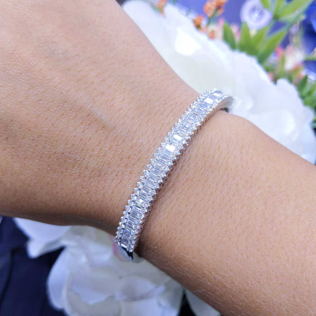 2.90CT Round & Baguette Diamond Bangle PJB52864A