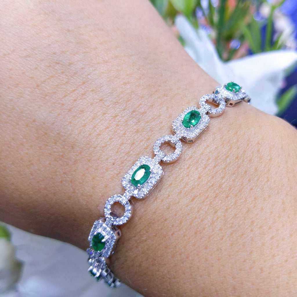 18K White Gold Emerald & Diamond Bracelet – 4.10CT | EMDB03