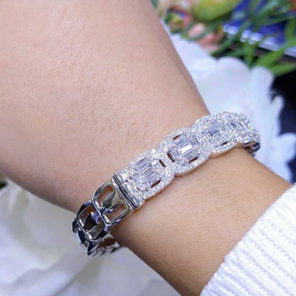 3.98ct Baguette and Round Cut Diamond Bangle in 18K White Gold DB070