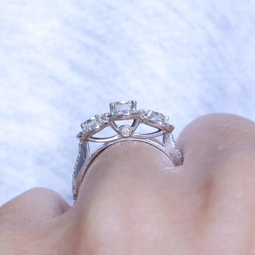 14K White Gold Diamond Halo Engagement Ring – 1.52CT G/H SI2 | RDER106
