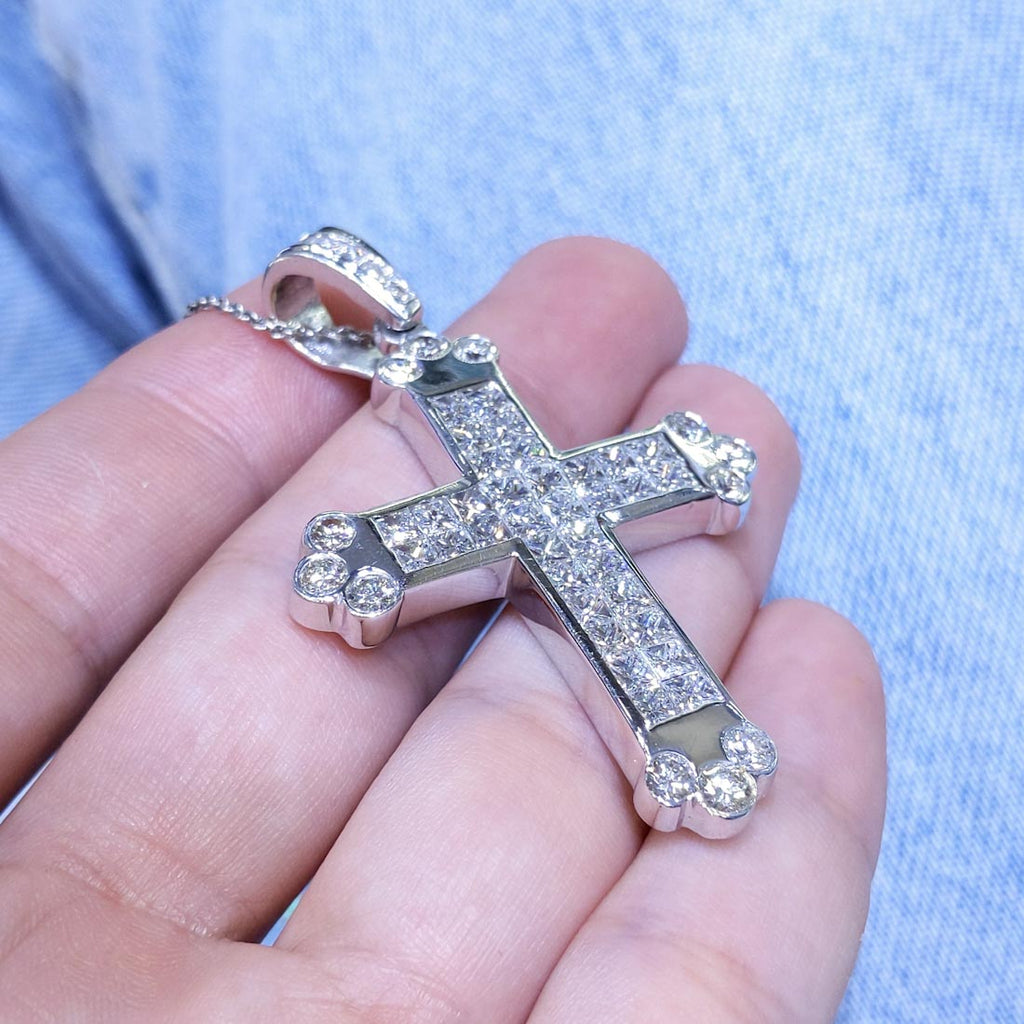6.35CT Diamond Cross Pendant in 18K White Gold DP048