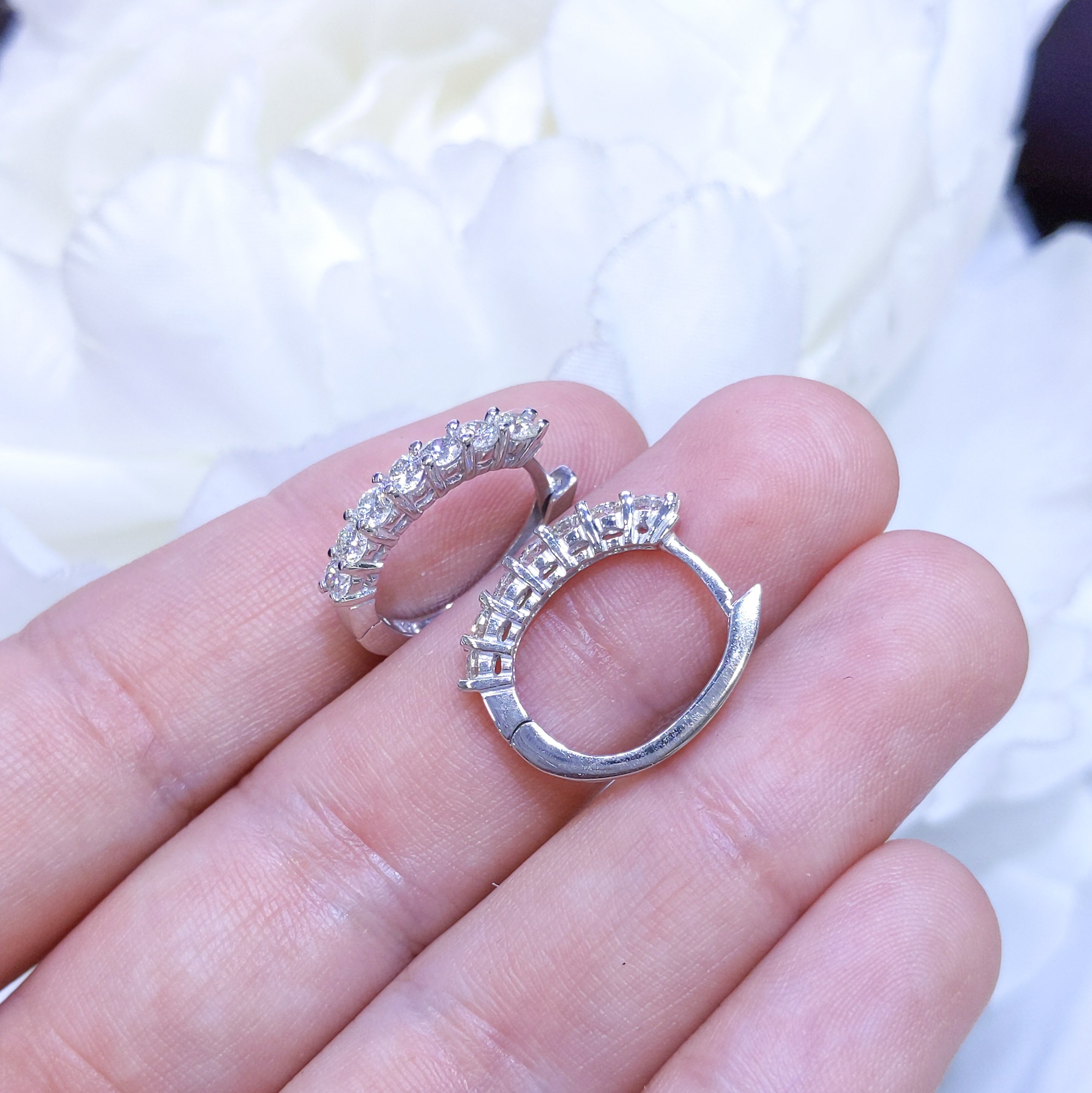 14KT White Gold Diamond Hoop Earrings – 1.10CT Total Diamond Weight | DIER148