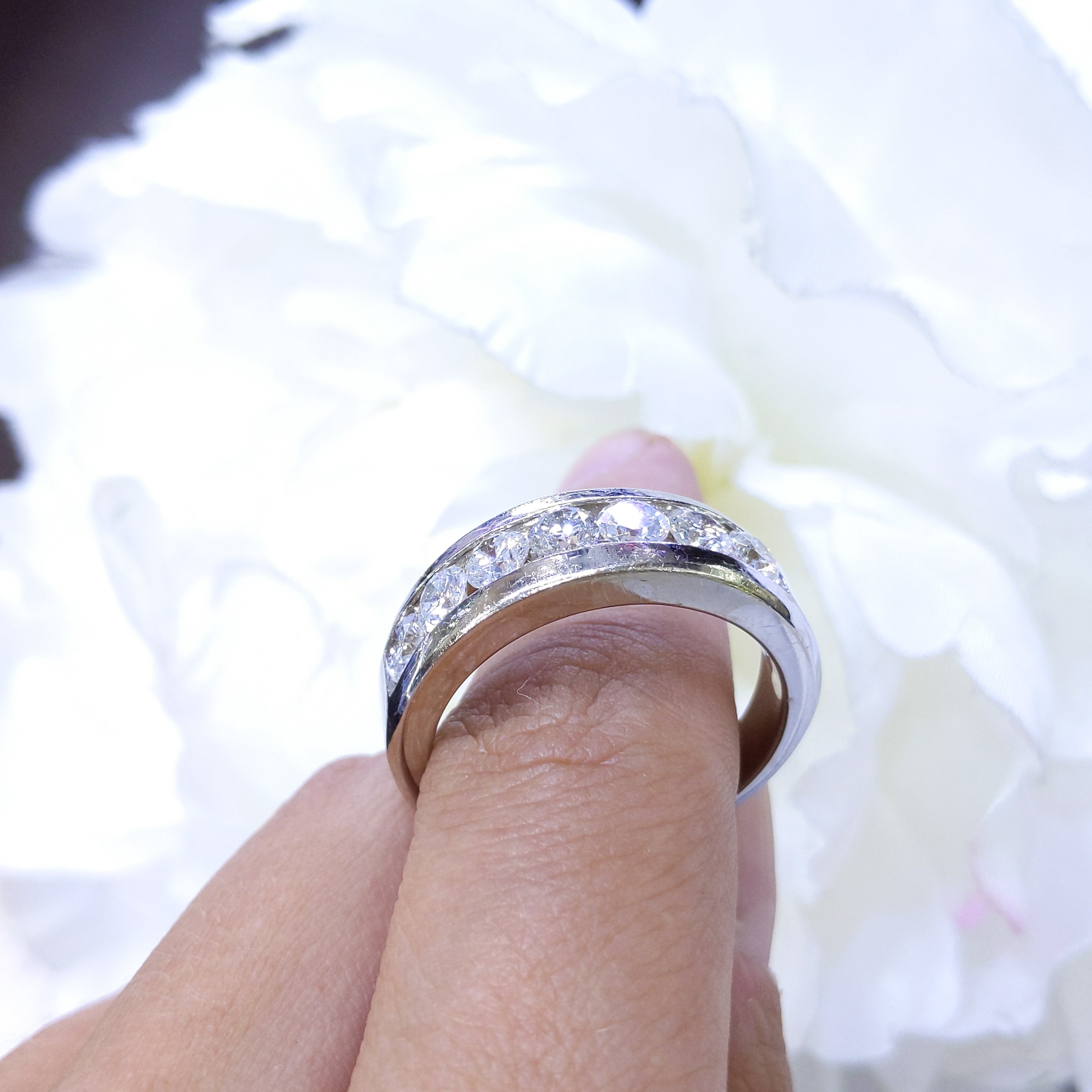 14K White Gold Round Diamond Band – 2.00CT G-H/SI | WB173