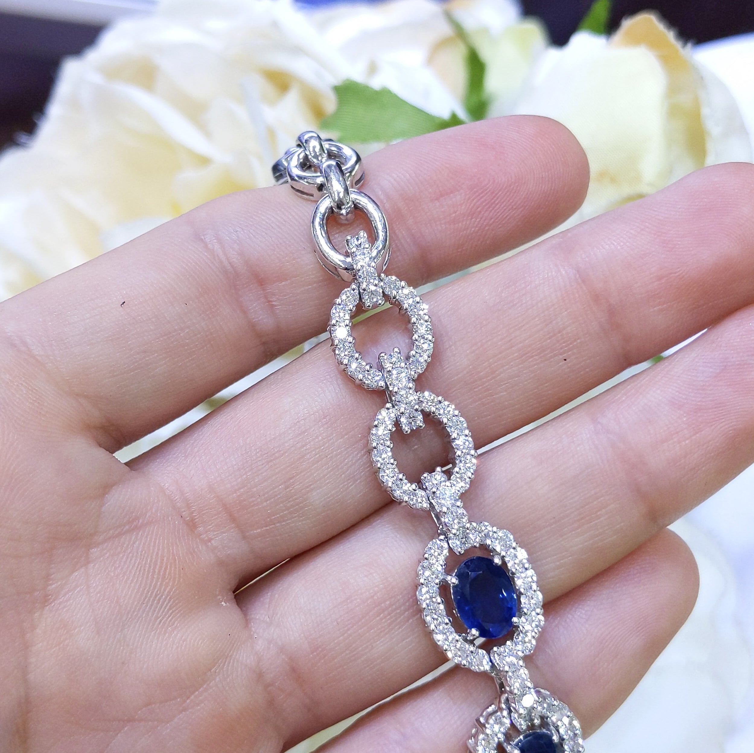 19.88ct Sapphire and Diamond Necklace in 18K White Gold CDN004