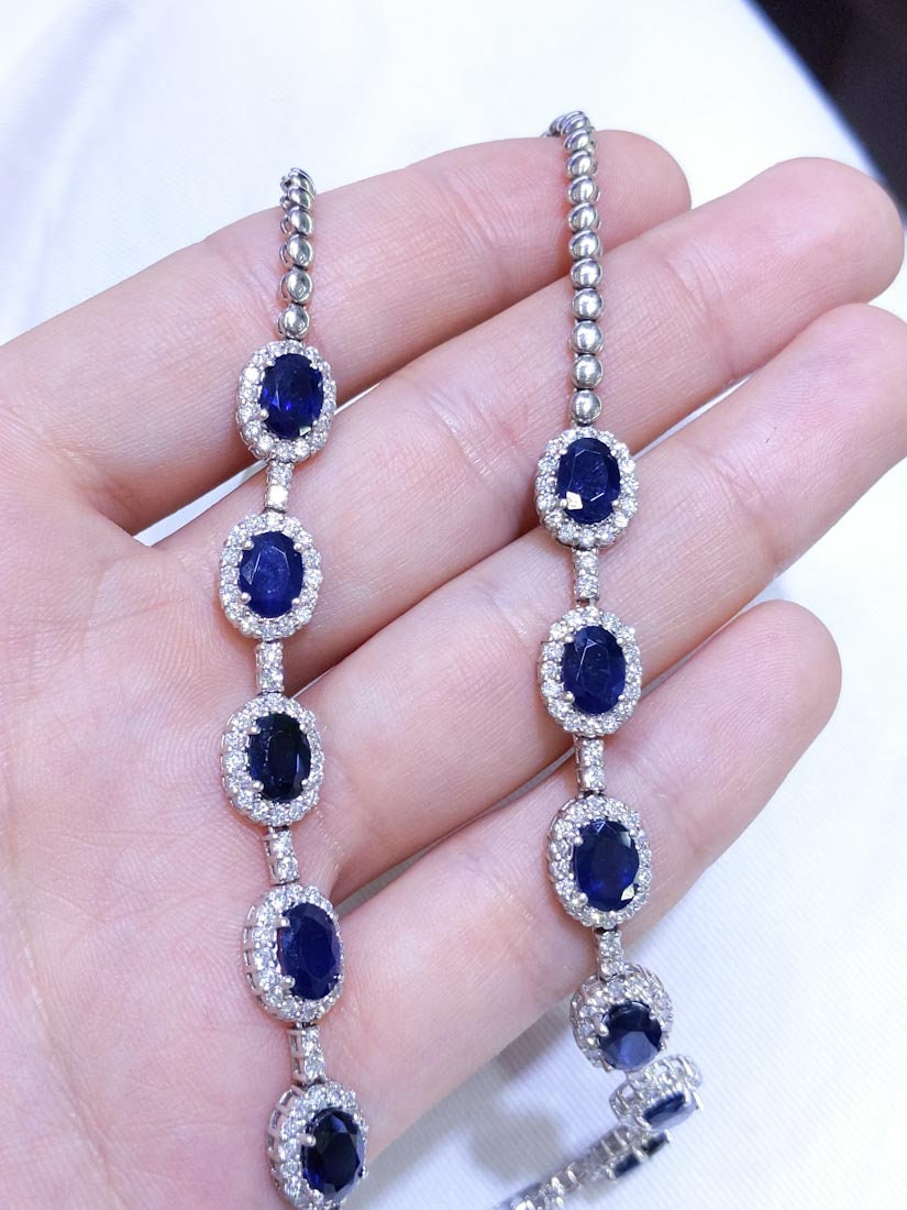21.80ct Sapphire and Diamond Necklace in 14K White Gold (etsy image id: 3183174589)