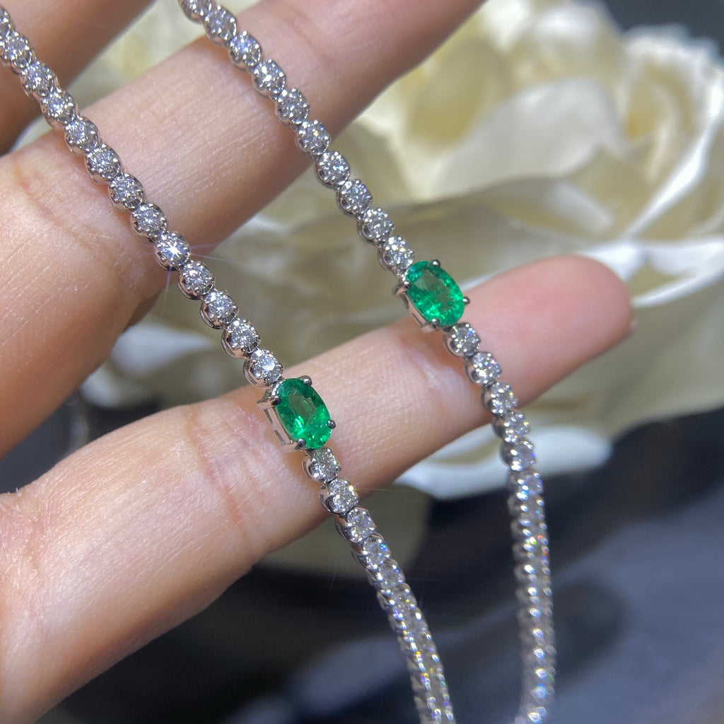 18K White Gold 3.48ct in Diamonds 2.91ct Emerald  Necklace  EMDN015 TIJJ (etsy image id: 4083732212)