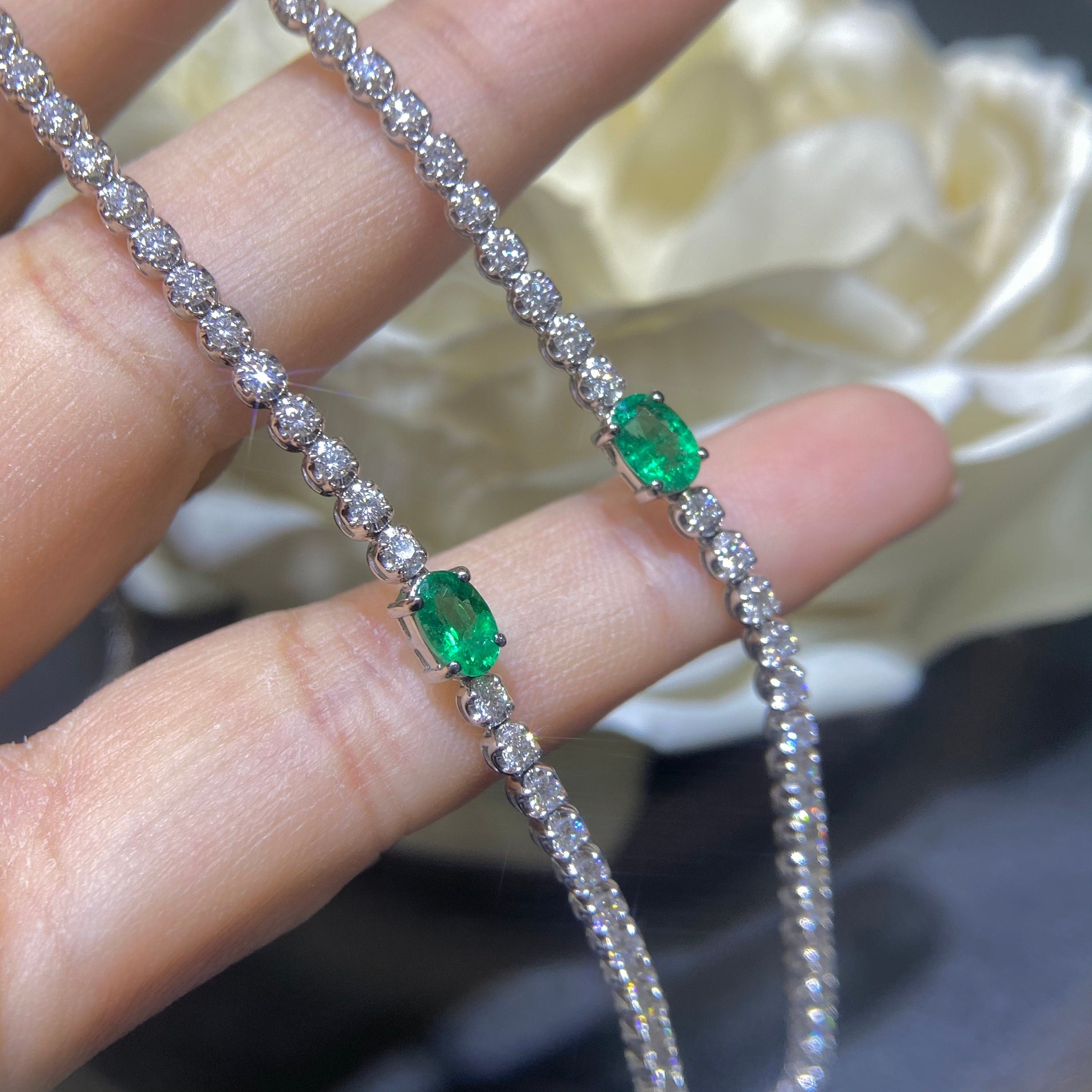 18K White Gold 3.48ct in Diamonds 2.91ct Emerald  Necklace  EMDN015 TIJJ (etsy image id: 4083732212)