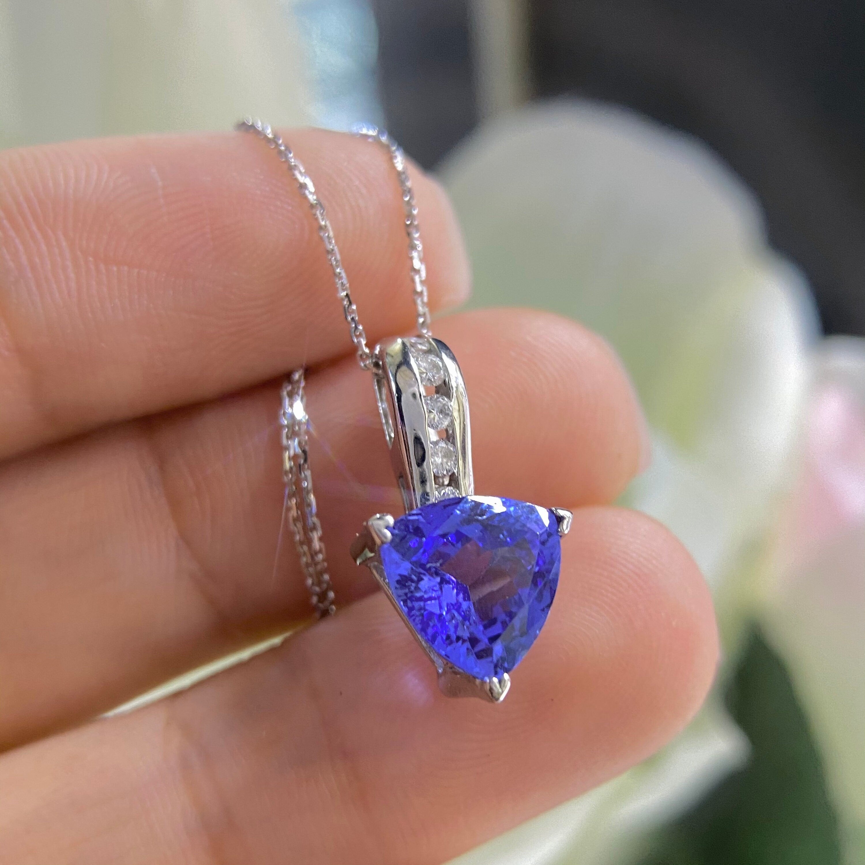 14K White Gold 2.50ct  Trilliant cut  Blue Tanzanite Pendant with 0.11ct in Diamonds (etsy image id: 4141308122)