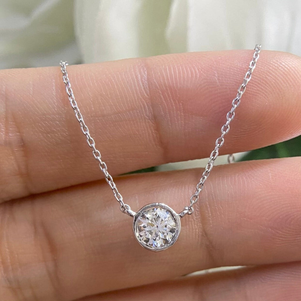 14K White Gold Natural Diamond 0.70ct Pendant Necklace. F color. VS2 Clarity DP0026 IZJJ. (etsy image id: 4791510254)