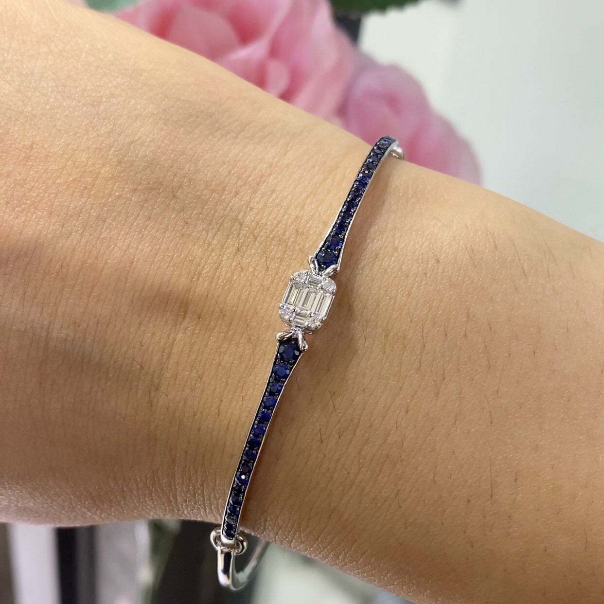 14K White Gold Bracelet with  0.85ct Sapphires and 0.26ct in Diamonds. DCB14418-2 (etsy image id: 5025015868)