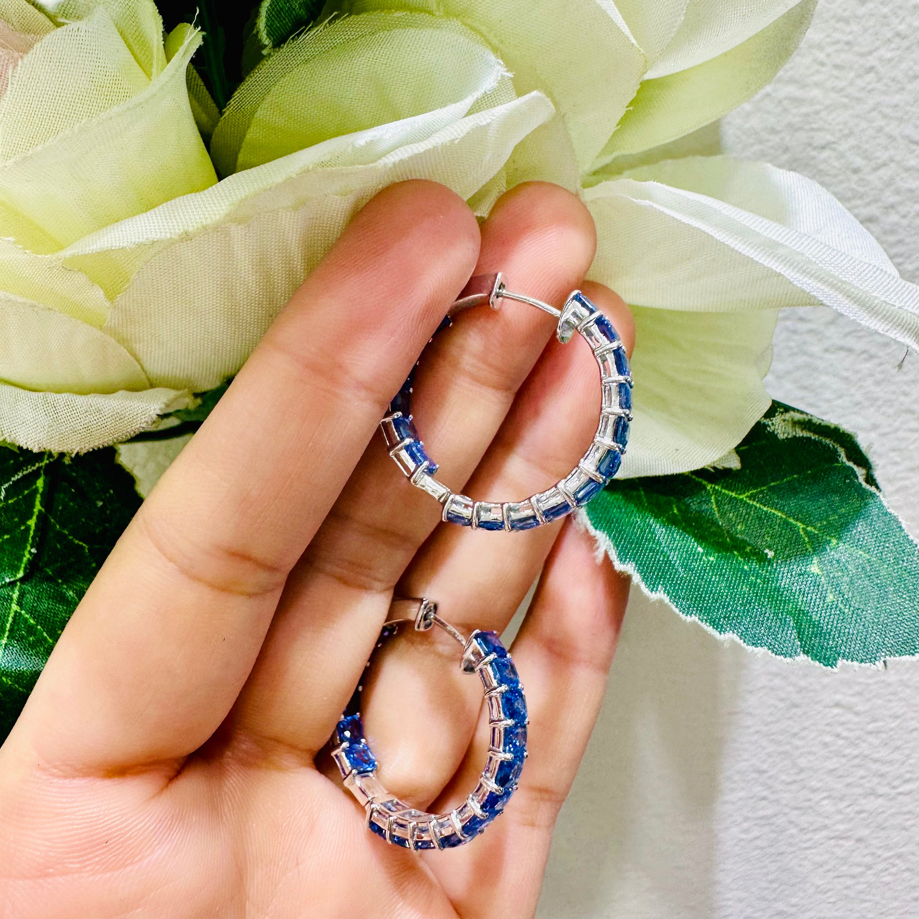 18k White gold Sapphire Earrings (etsy image id: 5369495502)