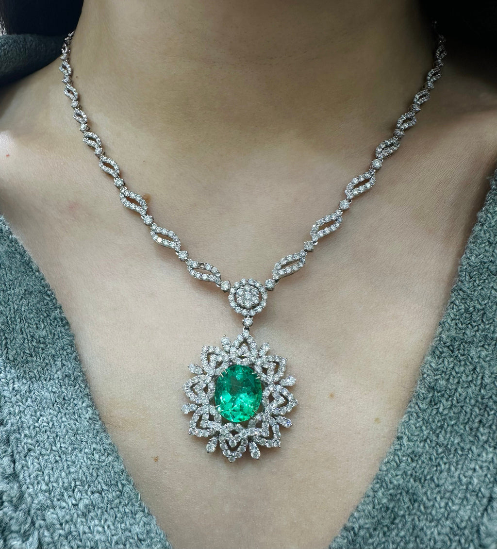 18kt Diamond Emerald Necklace (etsy image id: 5464571487)
