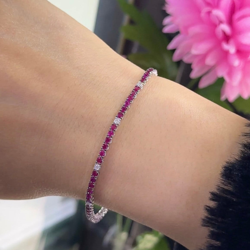 18K White Gold Diamond Ruby Bracelet with 0.37ct diamonds and 3.02ct Ruby's in round cut. 4 Prong settings. __etsy:5724306342