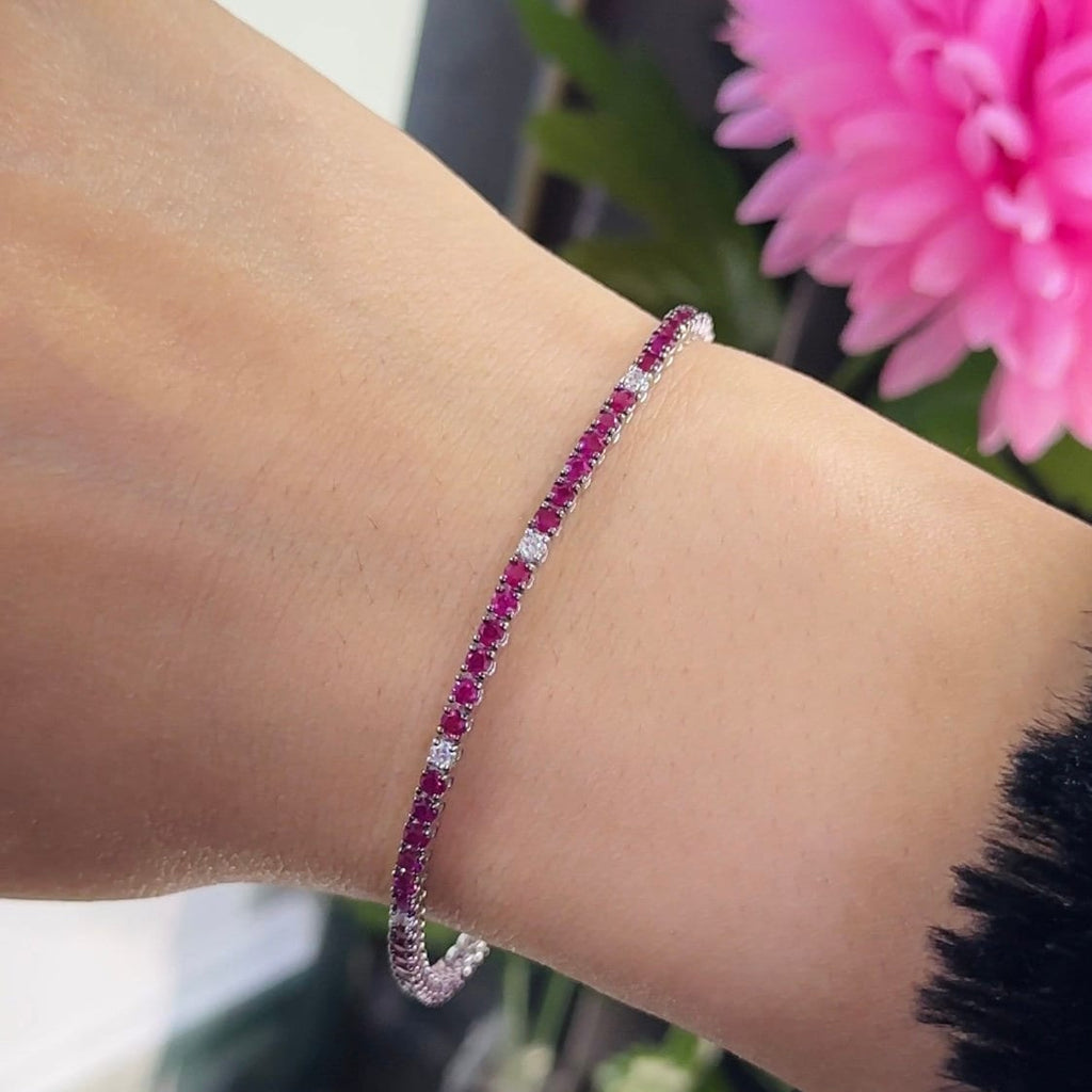 18K White Gold Diamond Ruby Bracelet with 0.37ct diamonds and 3.02ct Ruby's in round cut. 4 Prong settings. __etsy:5772374781