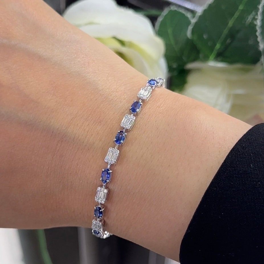 18Kt White Gold Diamond Sapphire Bracelet 1.47ct in Natural Diamonds. VS2 Clarity , G color, with oval shape Sapphires. SDB032 GJIJ (etsy image id: 5951346046)