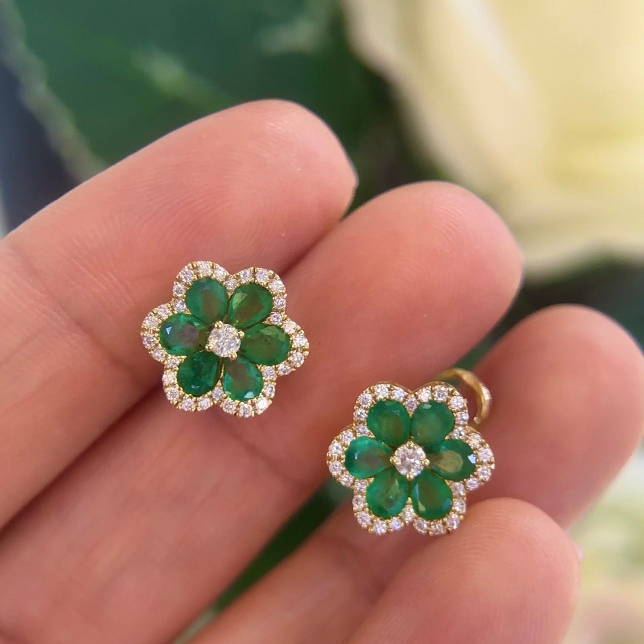 18kT Yellow Gold Flower Style Earrings , with 1.29ct Emeralds & 0.31ct Diamonds. COLER017 ZLJ (etsy image id: 6129784943)