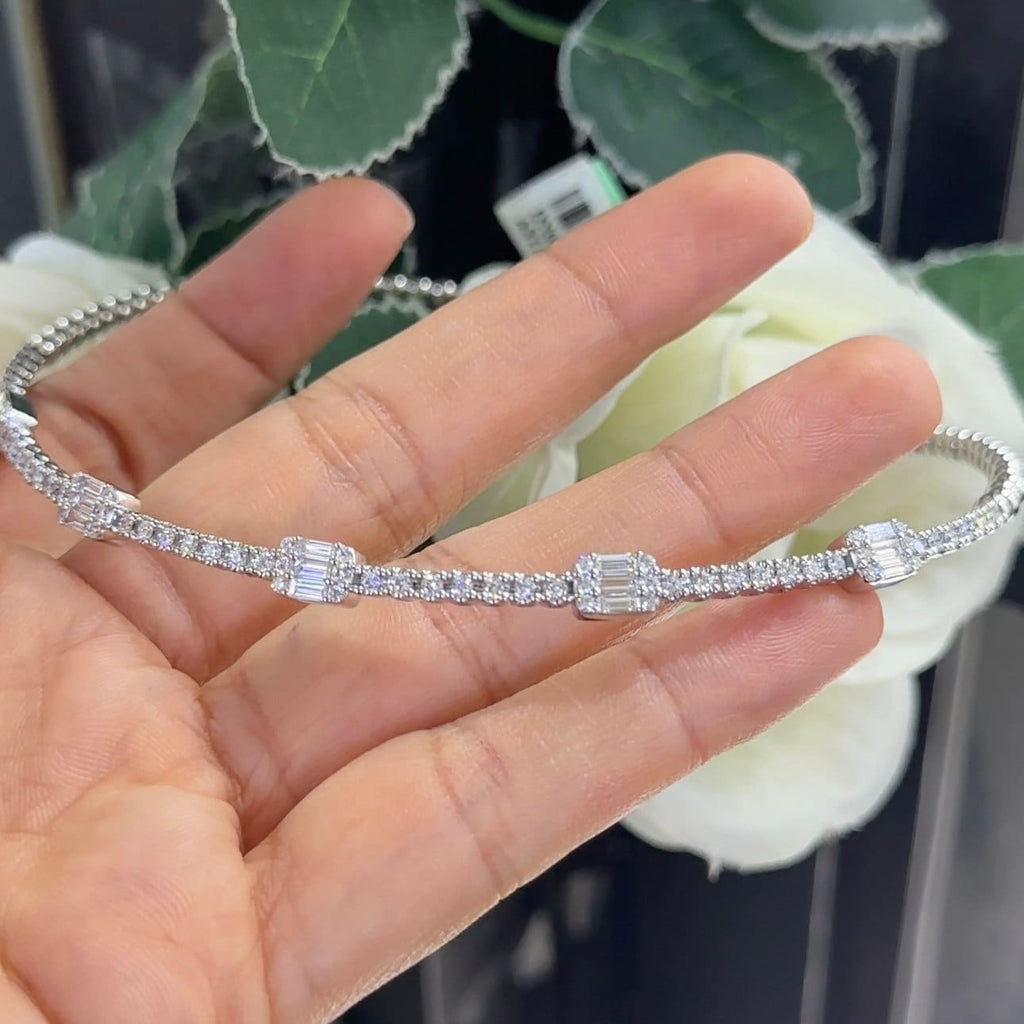 18Kt White Gold Diamond Necklace choker, with 2.35ct inn diamonds. G-H color, VS2 clarity. DN0015 ASTJ (etsy image id: 6130020807)