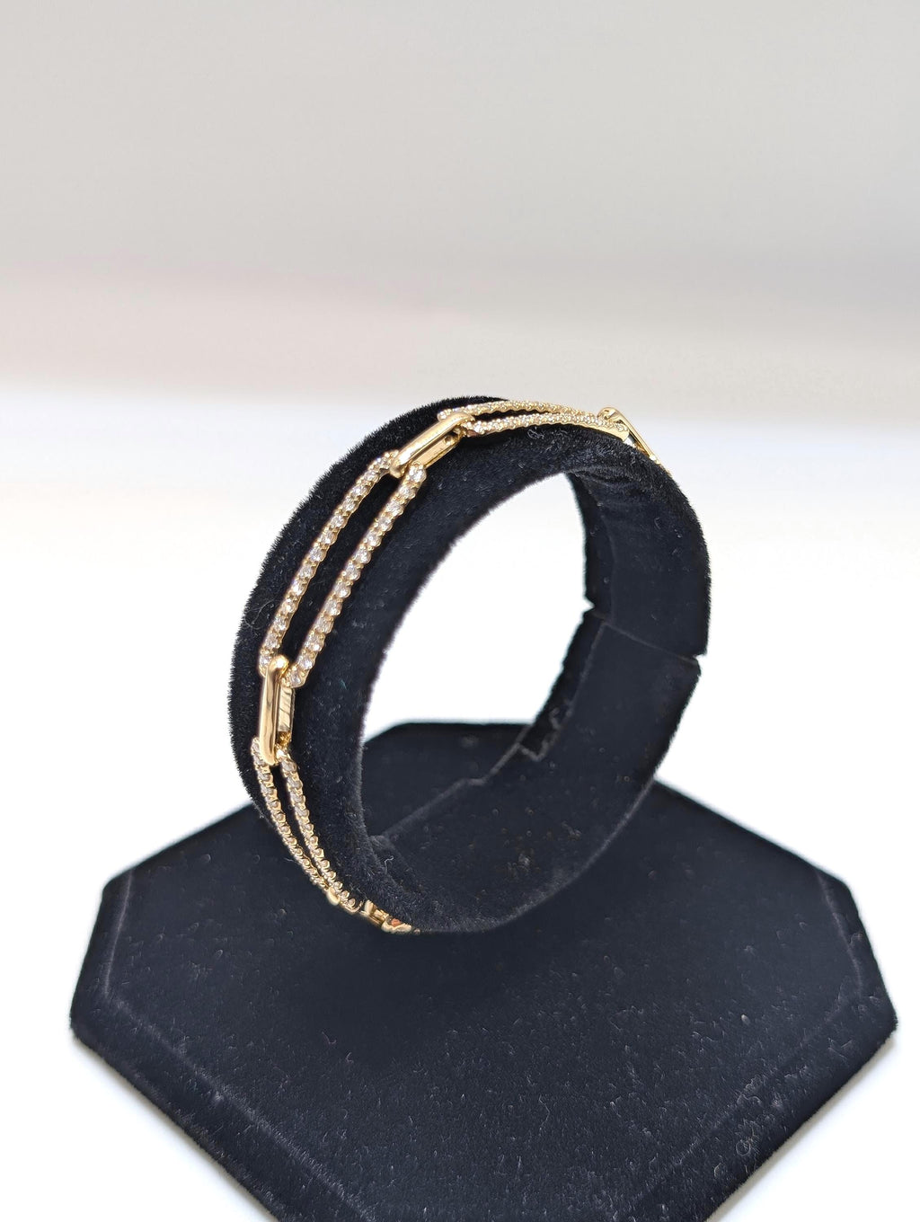 Yellow Gold Chain Link Bracelet with Alternating Diamond Links (etsy image id: 6974958658)