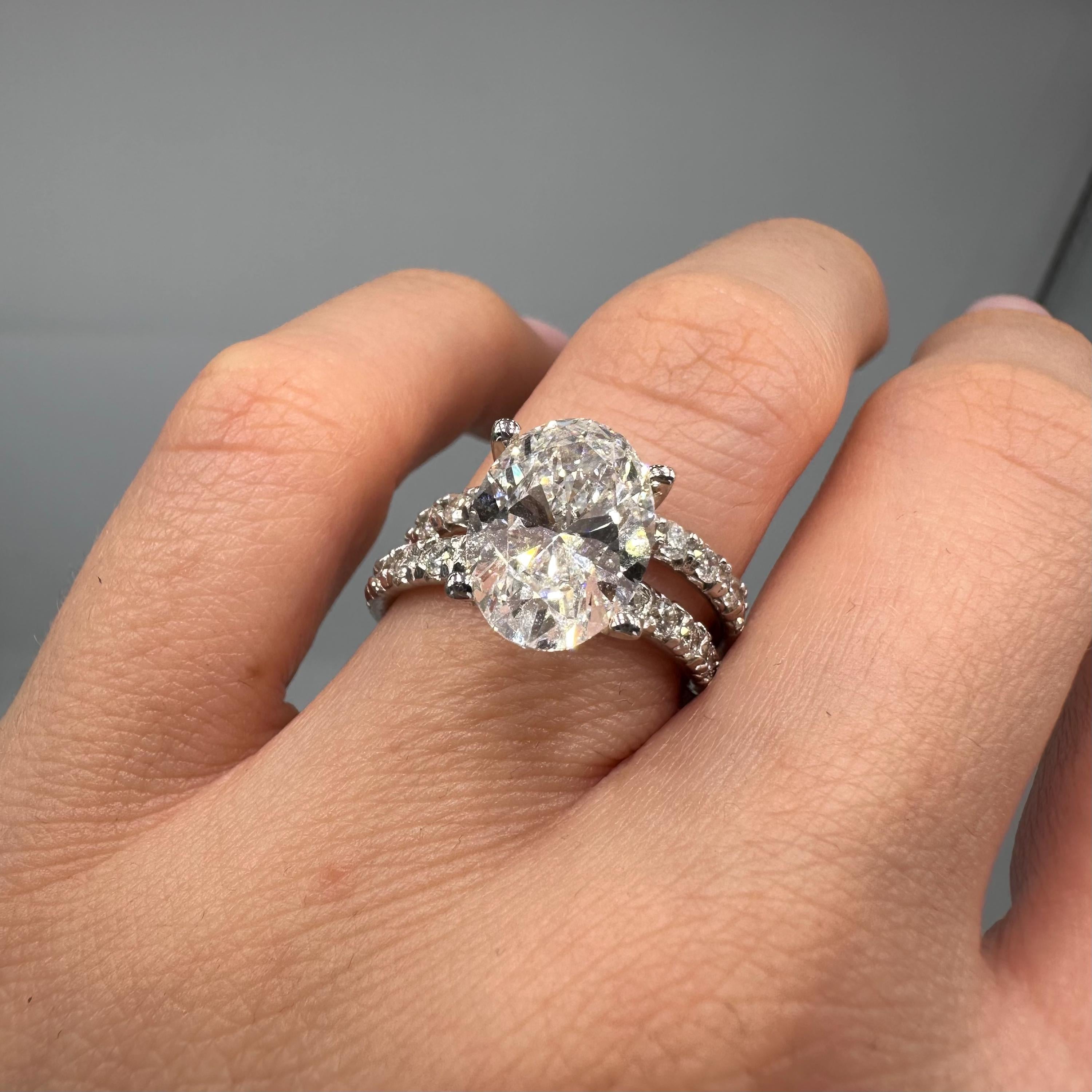 14KT White Gold Engagement Ring and Wedding Band Set, 4.08ct Oval Lab-Grown Diamond and 1.40ct Natural Round Diamonds. OVER027 GIJJ __etsy:7812941414