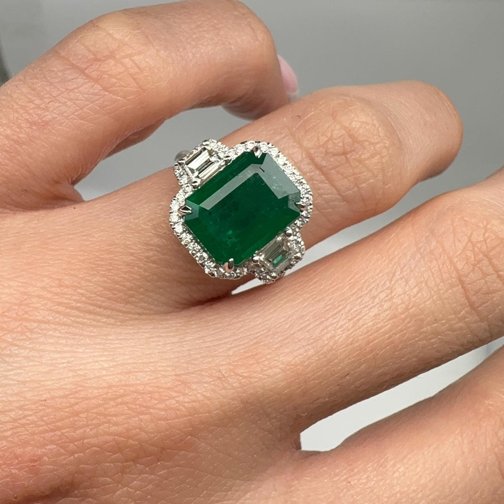 14KT White Gold Ring with 4.81ct Emerald-Cut Natural Emerald and 0.74ct Total Near-Colorless Diamonds (VS2–SI1). TTJJ __etsy:7813122804