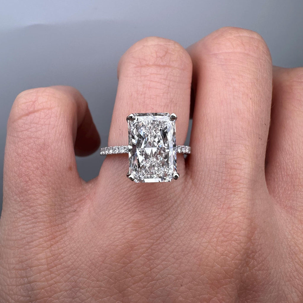 18KT White Gold Ring with 5.07ct Radiant Lab-Grown Diamond (IGI Certified) and 0.57ct Total Natural Round Diamonds. RADER019 GJJJ __etsy:7813209318