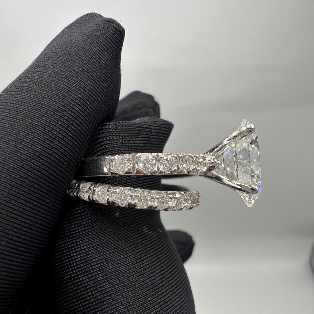 14KT White Gold Engagement Ring and Wedding Band Set, 4.08ct Oval Lab-Grown Diamond and 1.40ct Natural Round Diamonds. OVER027 GIJJ __etsy:7860889971
