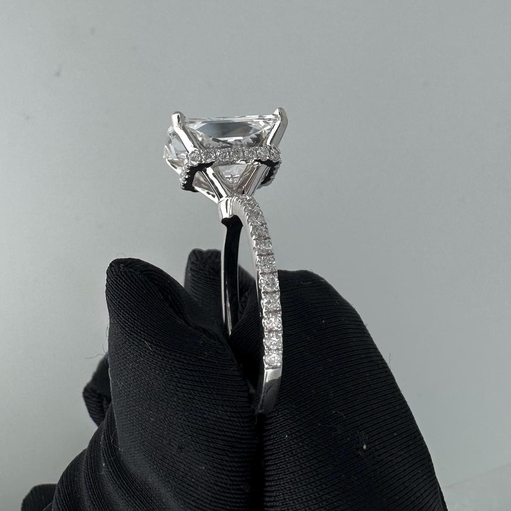 18KT White Gold Ring with 5.07ct Radiant Lab-Grown Diamond (IGI Certified) and 0.57ct Total Natural Round Diamonds. RADER019 GJJJ __etsy:7862955021