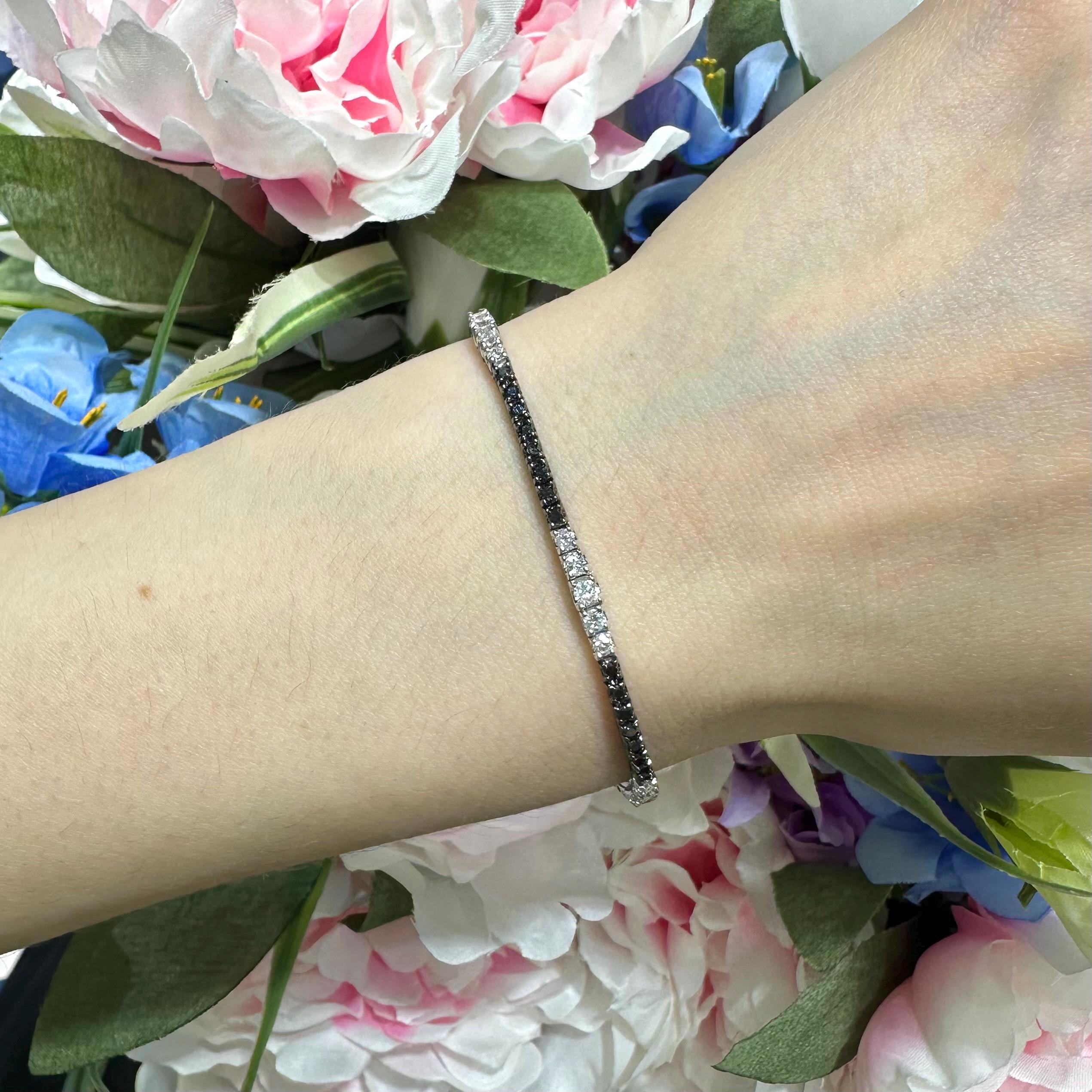 18KT White Gold Black & White Diamond Bracelet – DB0067 ILJS (etsy image id: 7990948974)