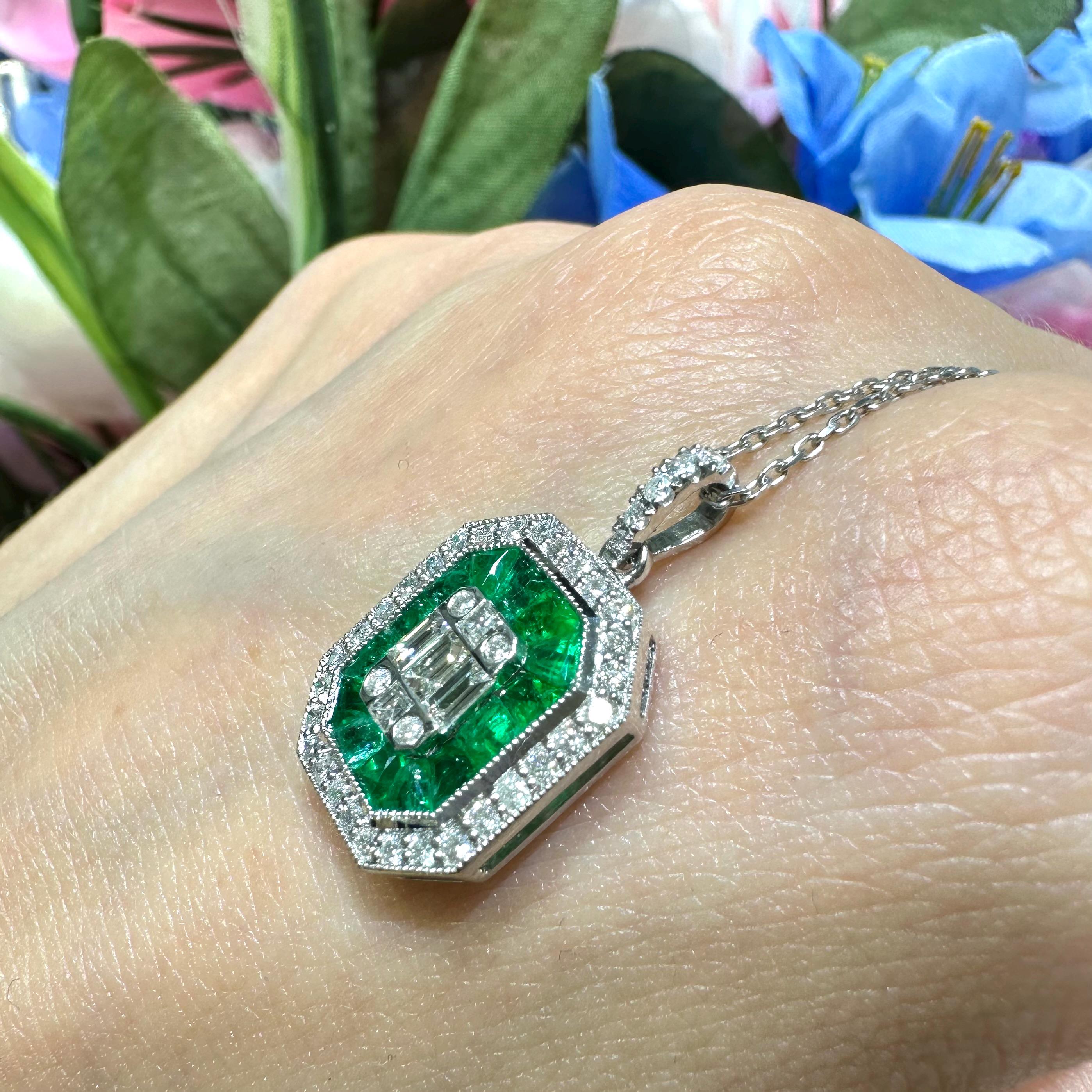 18KT White Gold Emerald & Diamond Necklace – EMDN031 INLN (etsy image id: 7991085334)