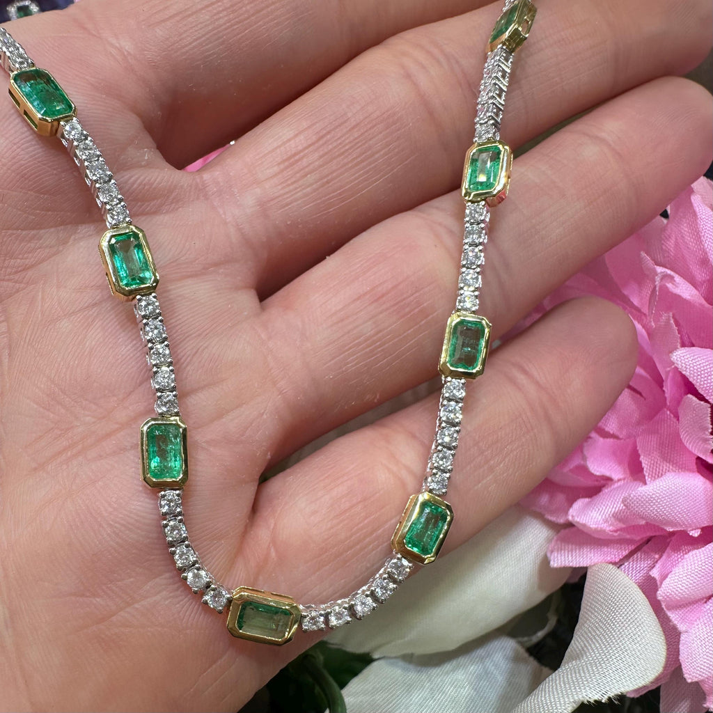 18KT White Gold Necklace with 1.50ct Natural Diamonds and 3.40ct Emerald-Cut Natural Emeralds EMDN28 AGEG (etsy image id: 8013917531)