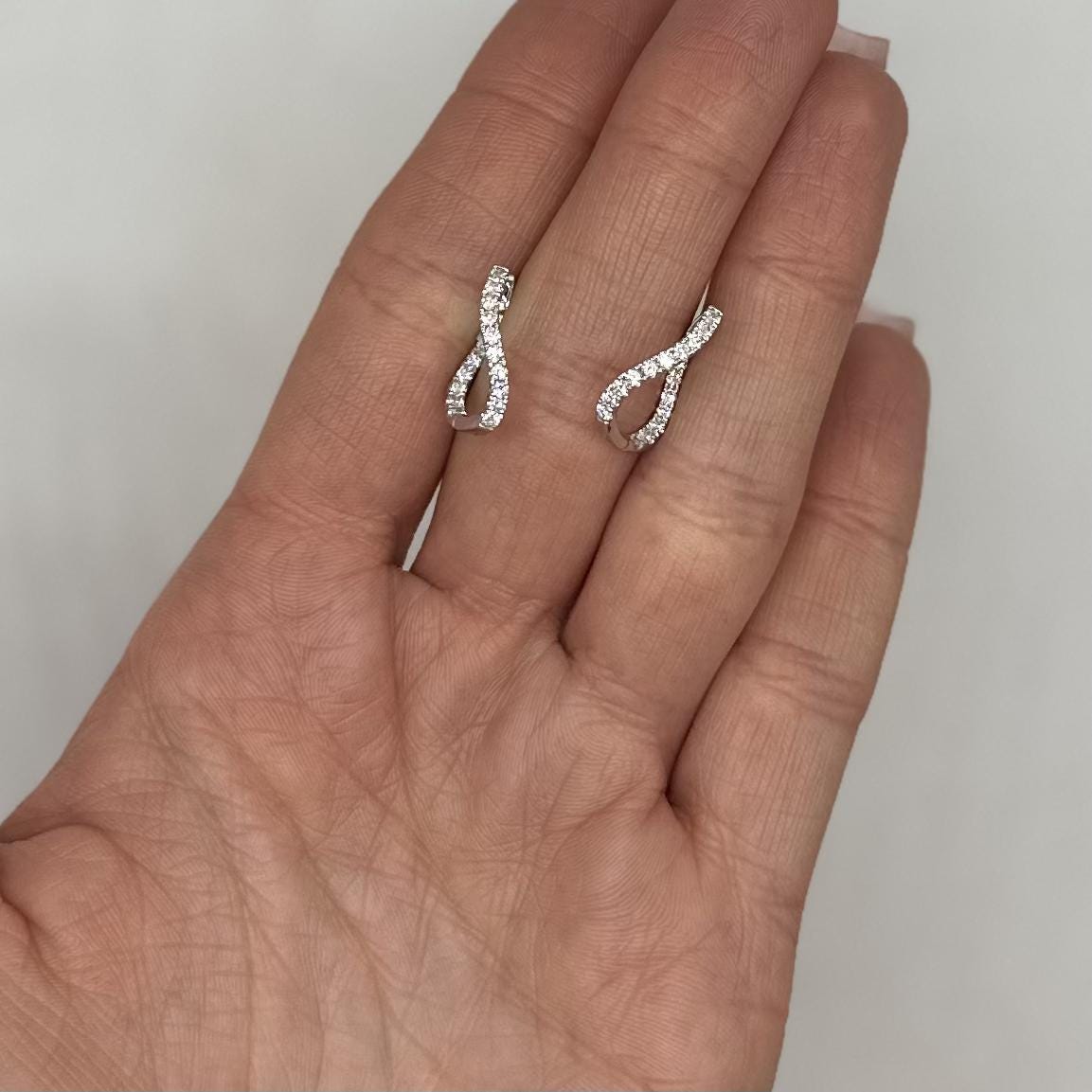 14K White Gold 0.67ct Diamond Inside-Out Earrings