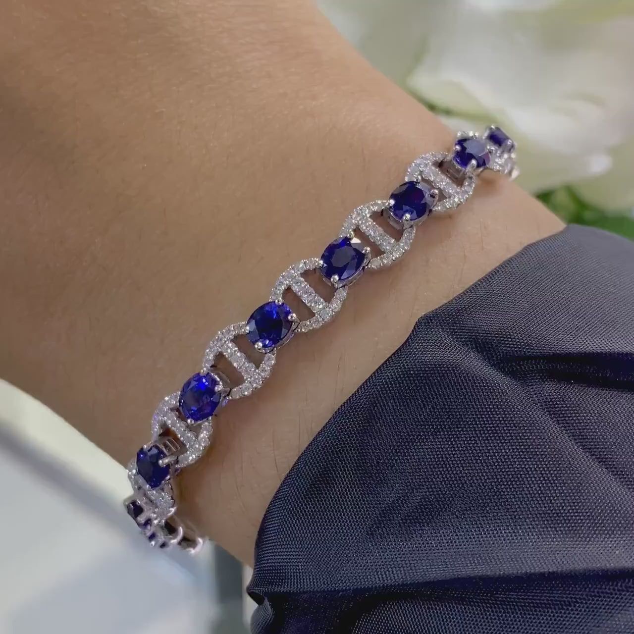 Available in White and Yellow Gold 9.63ct Sapphires 1.71ct Diamonds Bracelet NTJJ