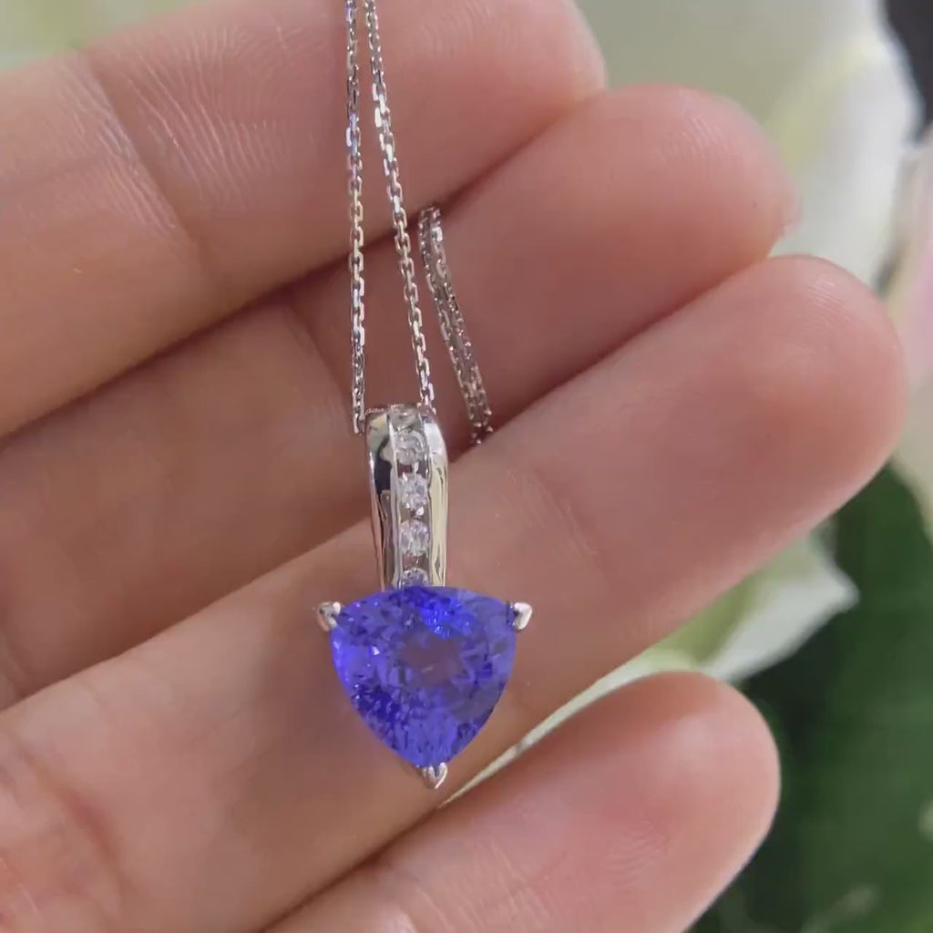 14K White Gold 2.50ct  Trilliant cut  Blue Tanzanite Pendant with 0.11ct in Diamonds