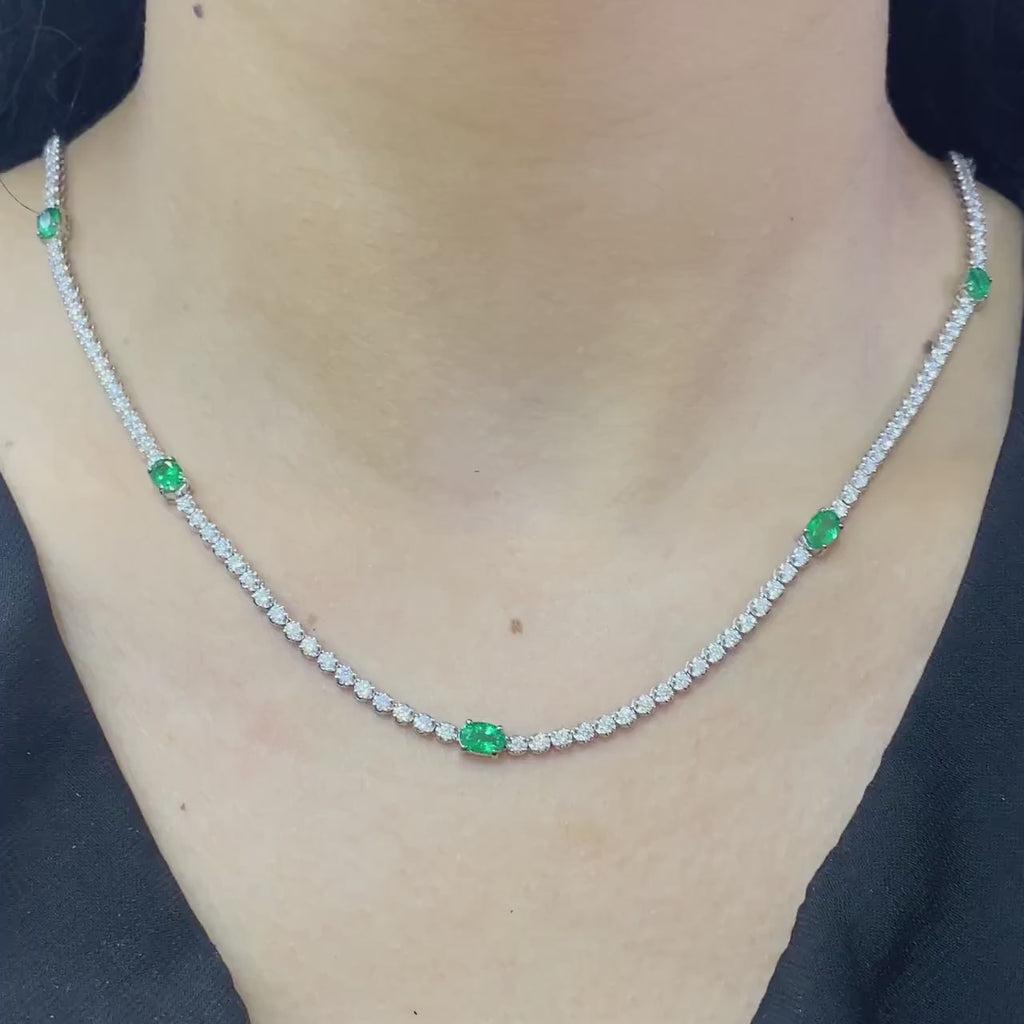 18K White Gold 3.48ct in Diamonds 2.91ct Emerald  Necklace  EMDN015 TIJJ