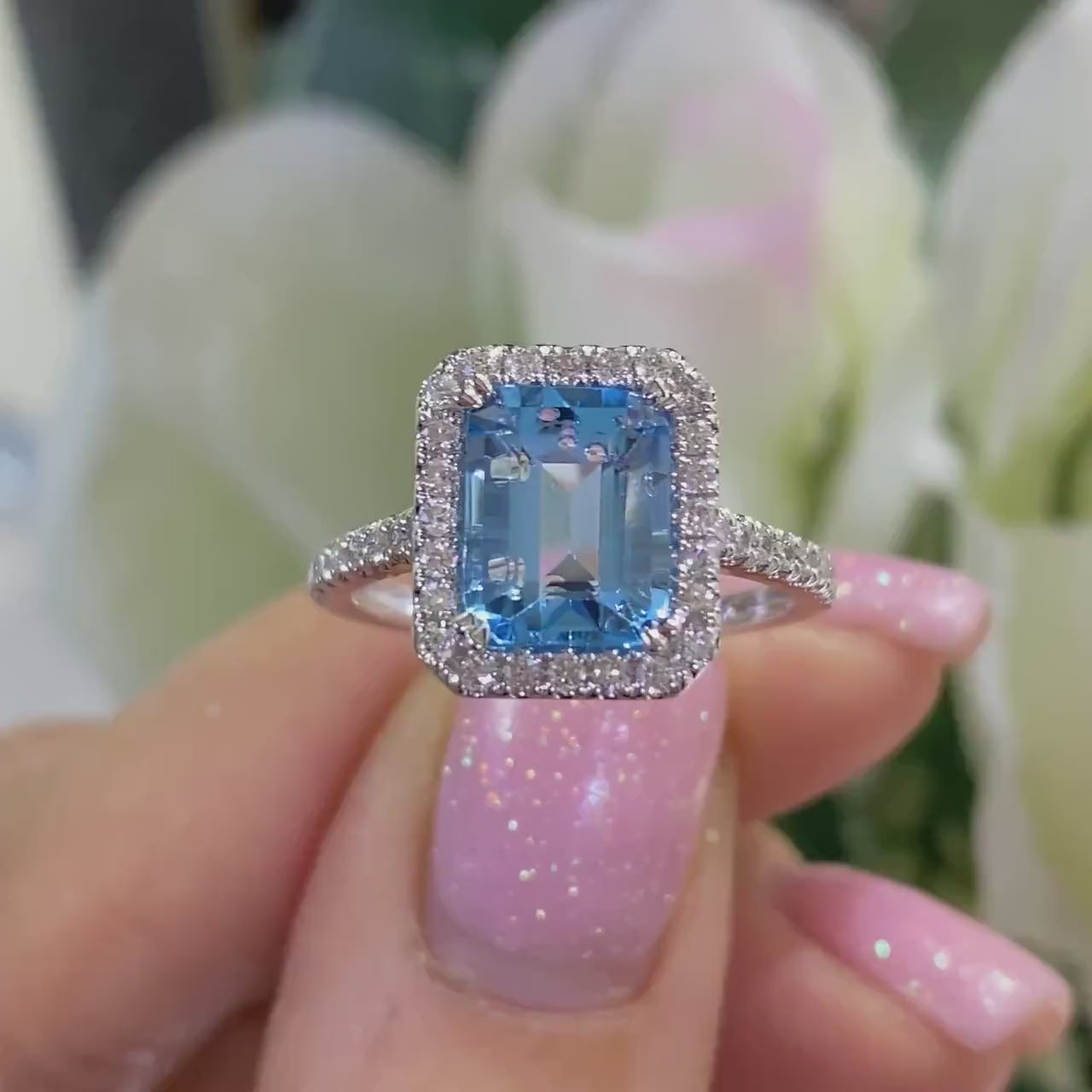 14K White Gold 2.70ct Blue Topaz with 0.40ct Diamond Ring DC-R13823-22 .ZIT