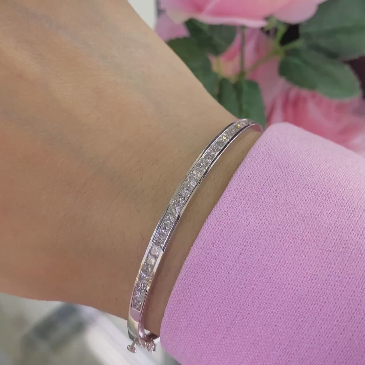 14K White Gold Bangle Bracelet with 2.50ct Natural Diamonds . DB0068 IZJJ