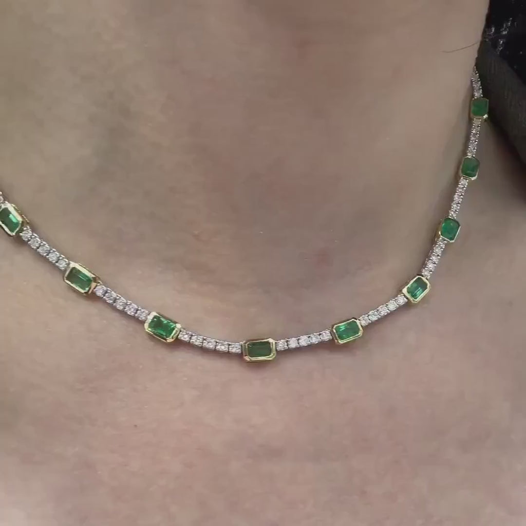 18KT White Gold Necklace with 1.50ct Natural Diamonds and 3.40ct Emerald-Cut Natural Emeralds EMDN28 AGEG