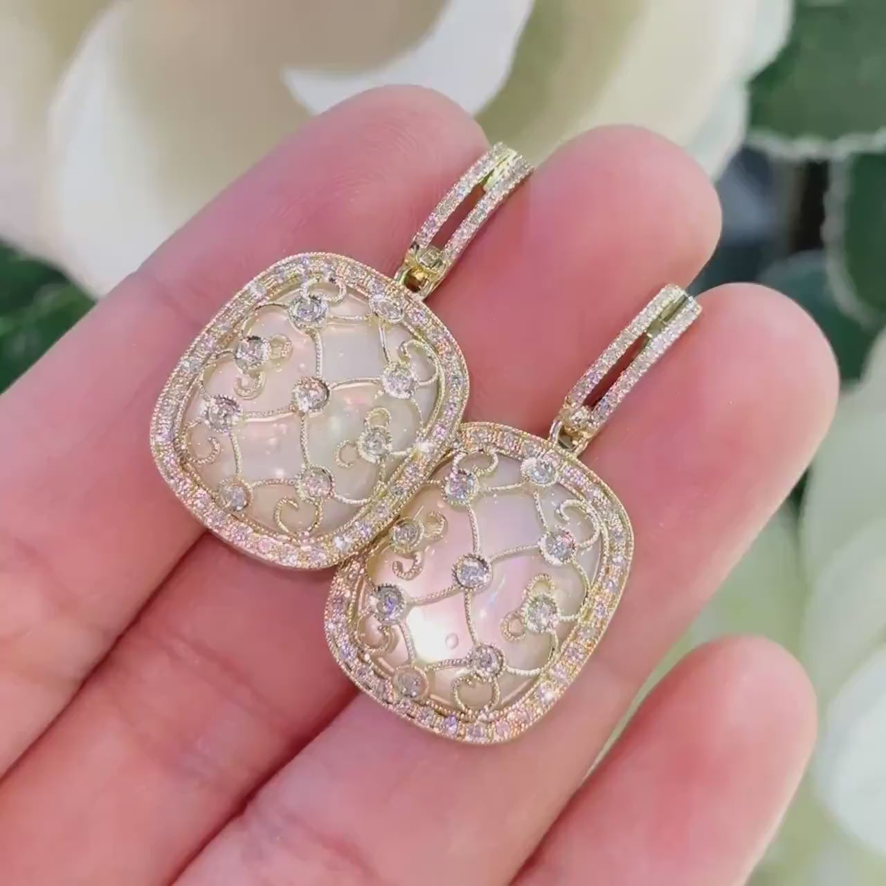 14K Yellow Gold Diamond & Mother of Pearl Earrings – 1.05ct Diamonds, 13.56ct Pearl DC-E14497-3 INTJ