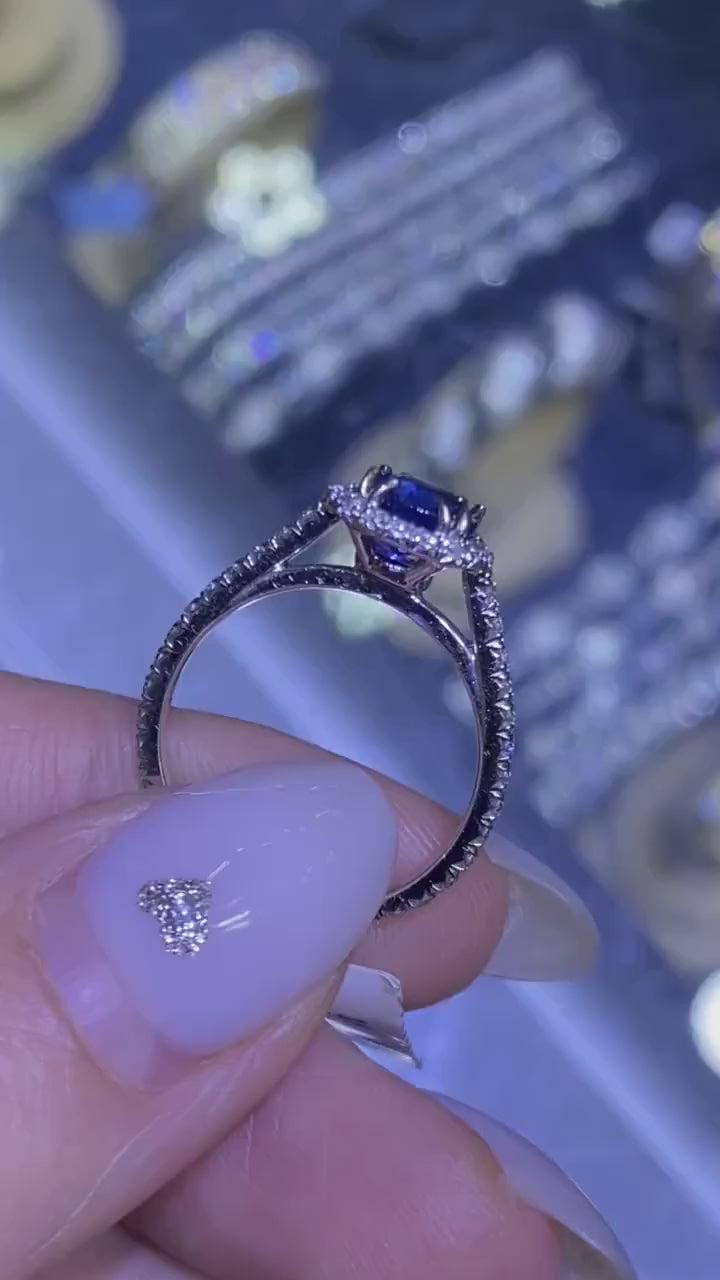 Exquisite Sapphire and Diamond Engagement Ring in 18K White Gold